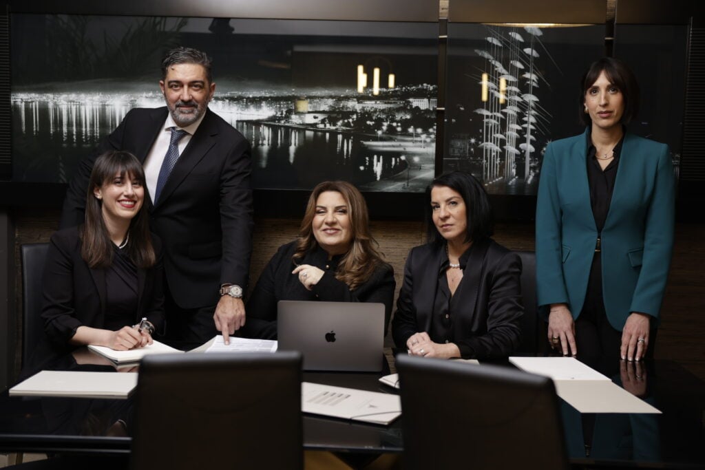 Βίζα για το Ηνωμένο Βασίλειο: Τι πρέπει να προσέξουν οι Έλληνες - Georgaki Law - Greek List