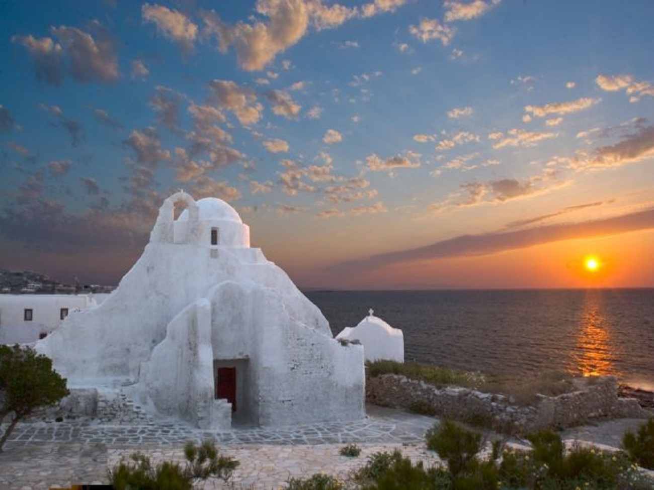 Mykonos Travel Guide 2026: Secrets To The Perfect Island Escape! - Church Of Panagia Paraportiani - Greek List