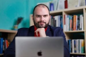 Klearhos Stamatoulakis, a Greek psychologist online and life coach