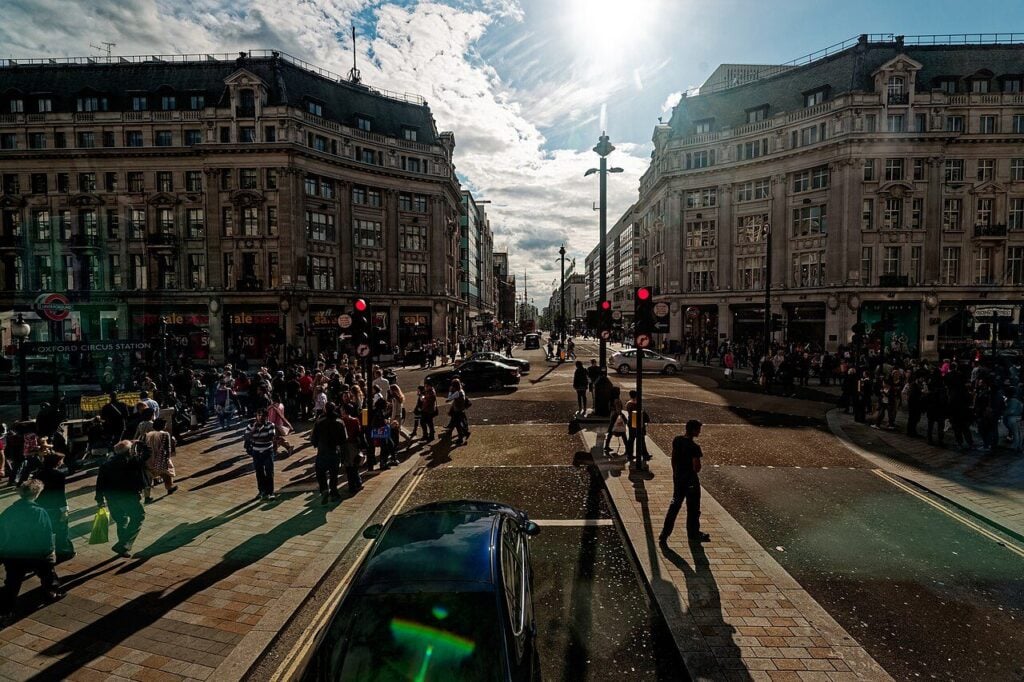 Greek Restaurants Near Oxford Street: Oxford Circus Looking West Along Oxford Street