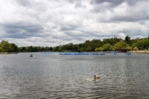 Greek restaurants near Hyde Park: the Serpentine in Hyde Park, where the Royal Parks Half Marathon starts on Sunday