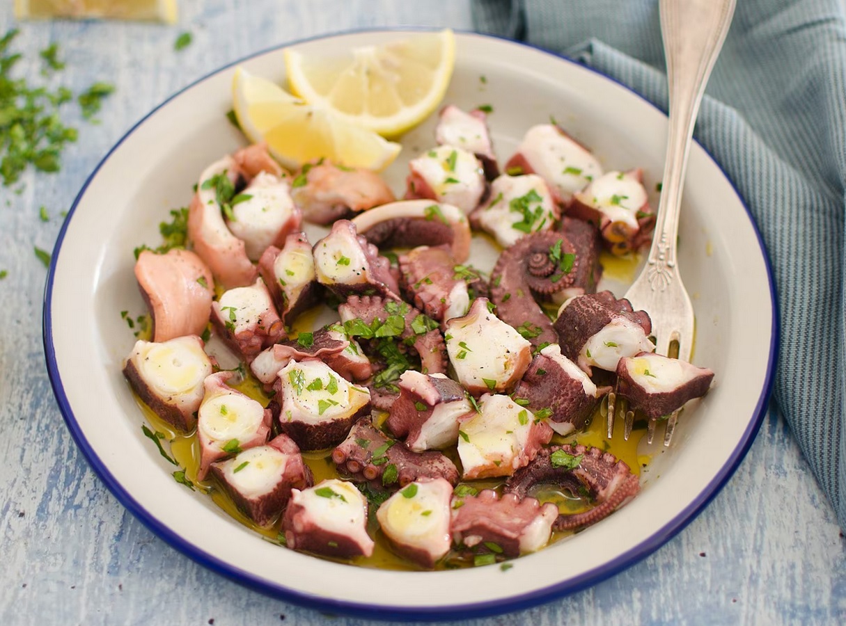 Kathara Deftera: A Taste Of Greek Tradition, On The Way To Easter - Htapodi Xydato - Greek List Htapodi Xydato