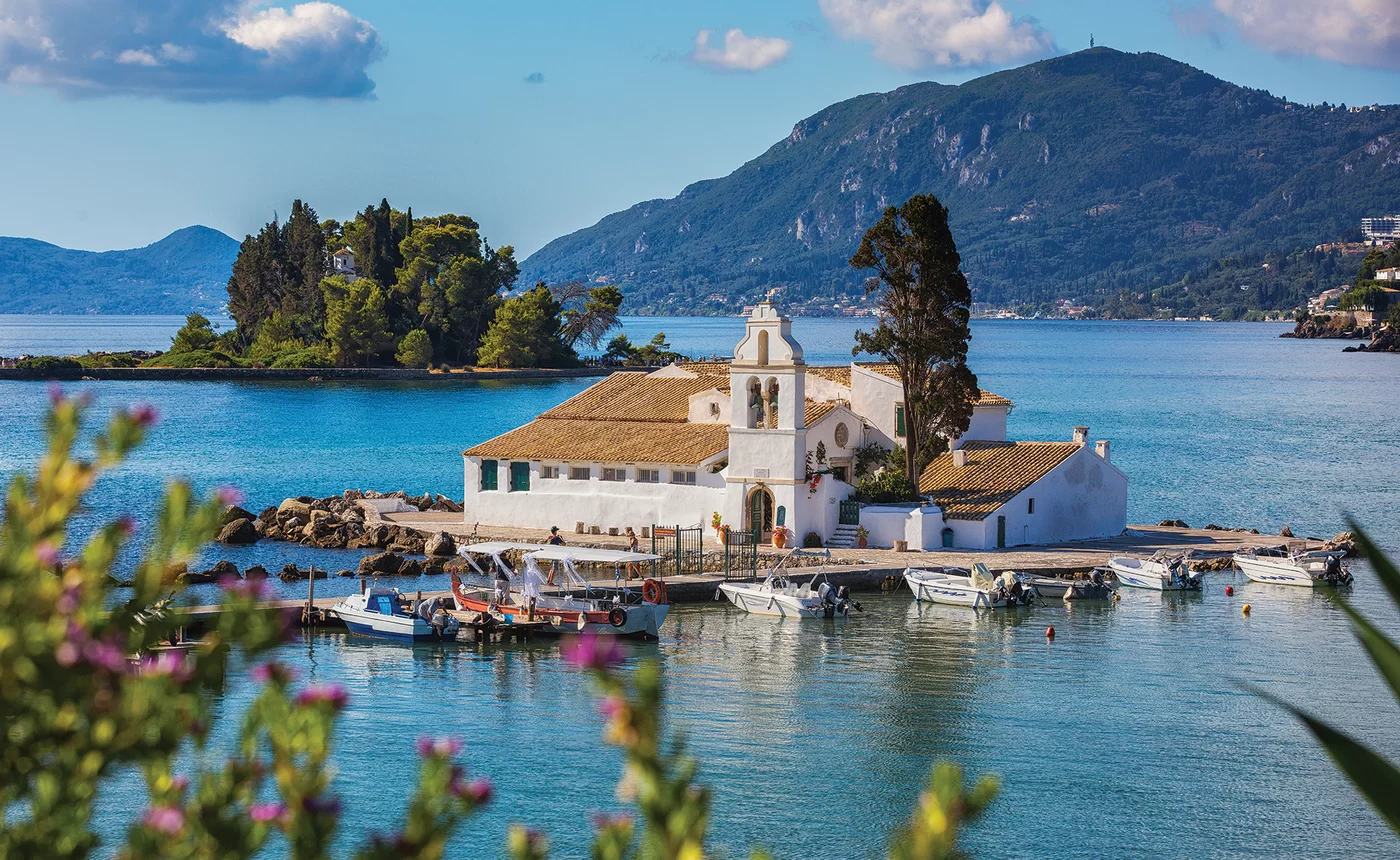 Witnessing The Easter Spirit In 2024: A Guide To The Catholic Easter In Corfu - Kanoni Penisula - Greek List Kanoni Penisula