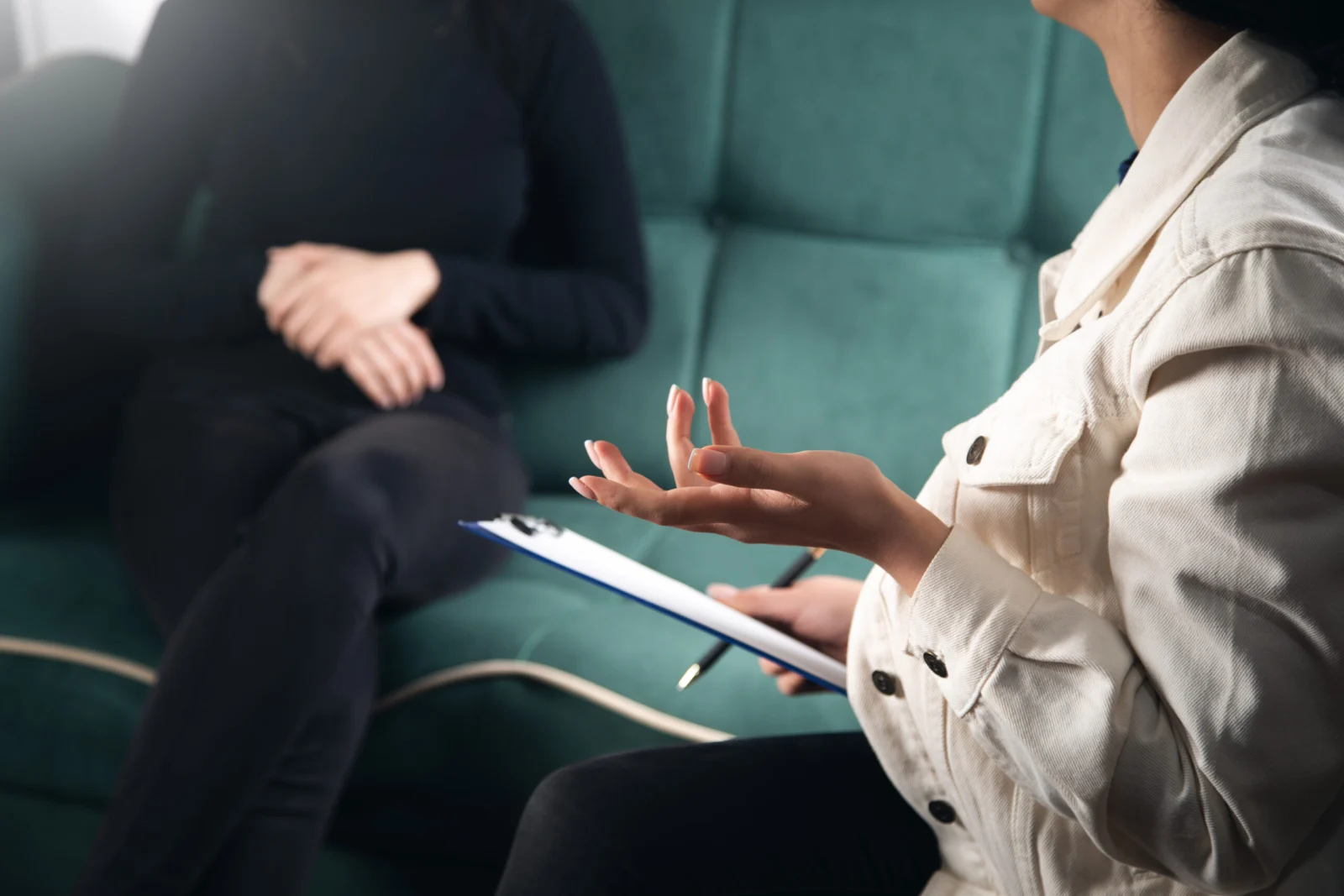 Therapy session with Katerina Kotsifakou, clinical psychologist in Kolonaki, Athens