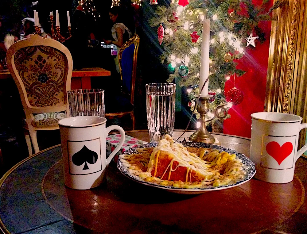 Christmas In Athens 2026: Lights, Markets, Events And Where To Stay - Little Kook - Greek List Little Kook Christmas Athens