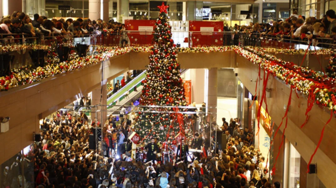 Christmas In Athens 2026: Lights, Markets, Events And Where To Stay - The Mall Athens Christmas 1 - Greek List The Mall Athens Christmas